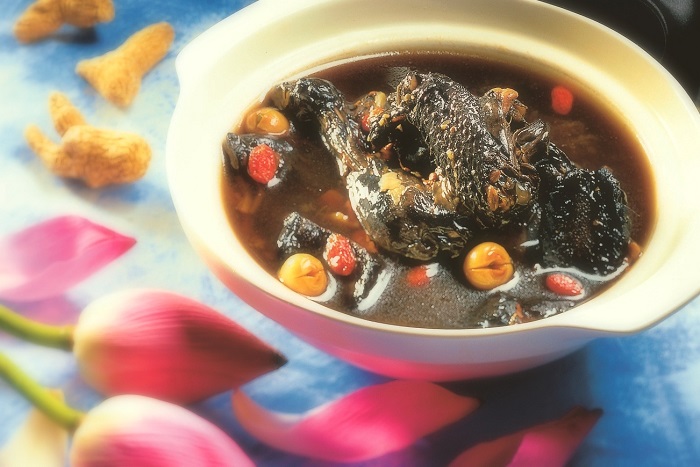 Recipe for Black-Boned Chicken Soup - EuYanSang.com